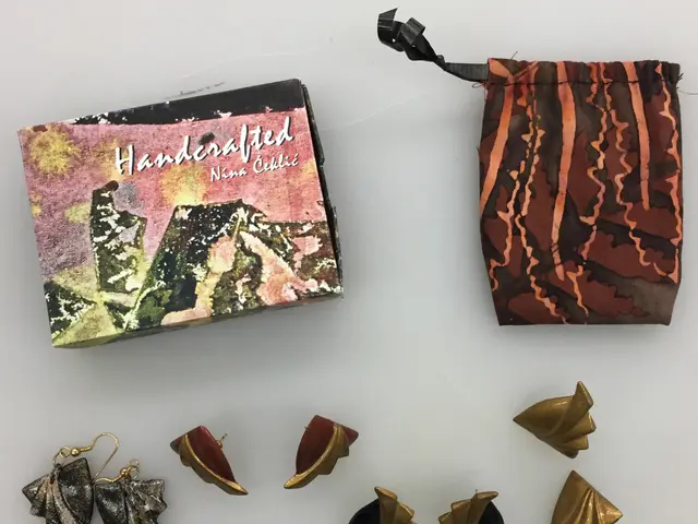 Artisan Earring Branding & Packaging